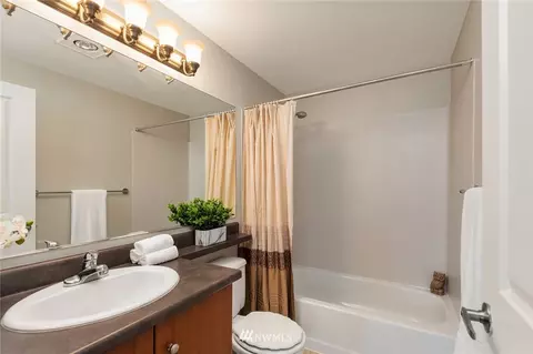 12404 E Gibson Rd #E203, Everett, WA 98204 photo 12