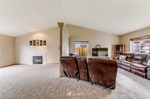 303 Callendar St NW, Orting, WA 98360 photo 3