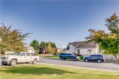 303 Callendar St NW, Orting, WA 98360 photo 2