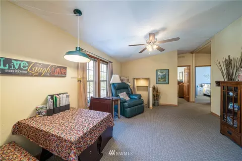 703 E Johnson Ave, Chelan, WA 98816 photo 16