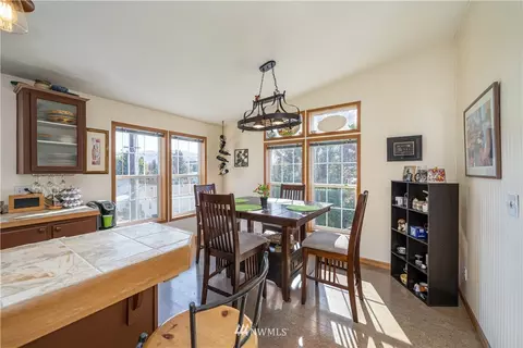 703 E Johnson Ave, Chelan, WA 98816 photo 8