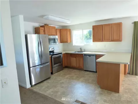 17210 6th Ave E, Spanaway, WA 98387 photo 3