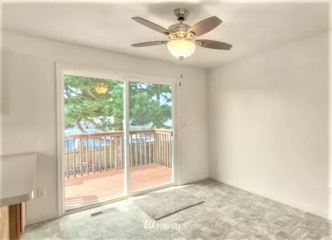 17210 6th Ave E, Spanaway, WA 98387 photo 5