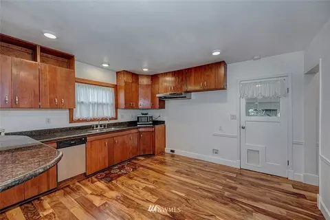 2121 45th St SE, Everett, WA 98203 photo 8