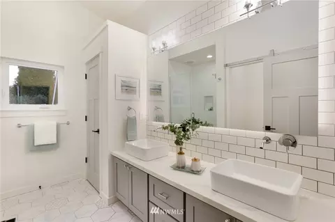 16708 107th Pl NE, Bothell, WA 98011 photo 15