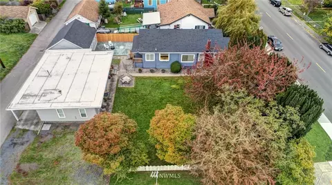 2126 Walnut St, Everett, WA 98201 photo 2