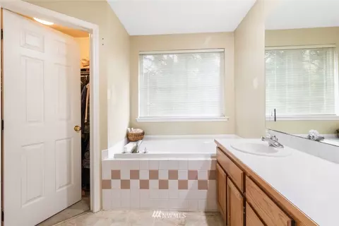 1770 Highpoint St, Enumclaw, WA 98022 photo 17