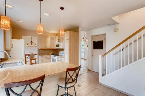 401 Garland Pl, Enumclaw, WA 98022 photo 8