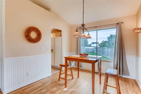 401 Garland Pl, Enumclaw, WA 98022 photo 6