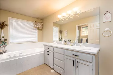 21008 47th Dr SE, Bothell, WA 98021 photo 14