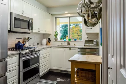 18210 19th Dr SE, Bothell, WA 98012 photo 11