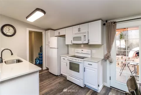 20126 44th Avenue Ct E, Spanaway, WA 98387 photo 8