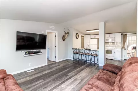 20126 44th Avenue Ct E, Spanaway, WA 98387 photo 10