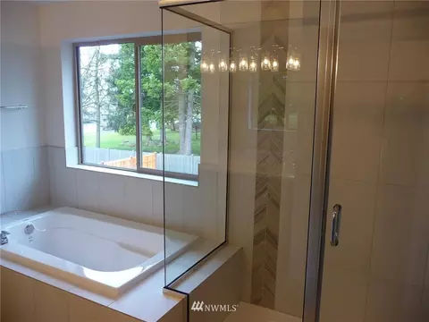2777 Terry Ct, Enumclaw, WA 98022 photo 10