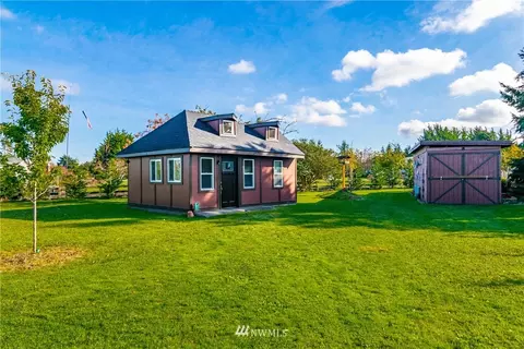 112 Peterson St, Sequim, WA 98382 photo 3