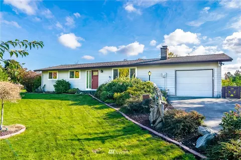 112 Peterson St, Sequim, WA 98382 photo 4