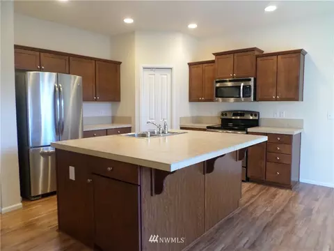 3010 Eagle Loop NE, Lacey, WA 98516 photo 3