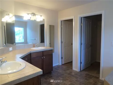 3010 Eagle Loop NE, Lacey, WA 98516 photo 7