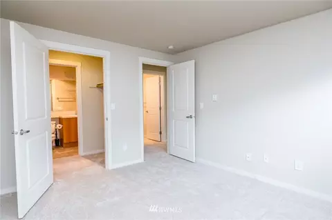 12404 E Gibson Rd #L-103, Everett, WA 98204 photo 14