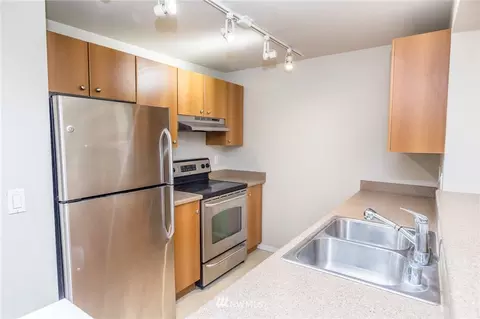 12404 E Gibson Rd #L-103, Everett, WA 98204 photo 5