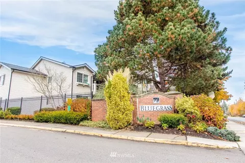 12404 E Gibson Rd #L-103, Everett, WA 98204 photo 2
