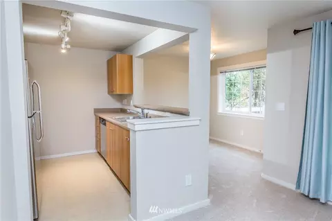 12404 E Gibson Rd #L-103, Everett, WA 98204 photo 4