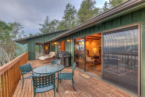 277 Geisers Way, Eastsound, WA 98245 photo 29