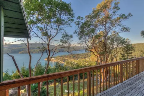 277 Geisers Way, Eastsound, WA 98245 photo 2