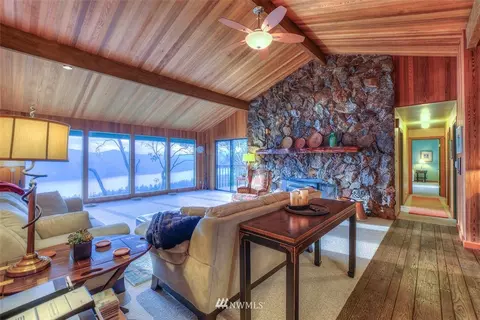277 Geisers Way, Eastsound, WA 98245 photo 9