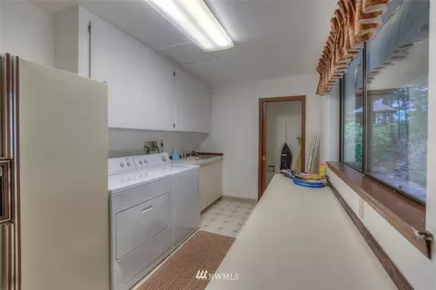 277 Geisers Way, Eastsound, WA 98245 photo 17