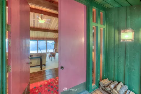 277 Geisers Way, Eastsound, WA 98245 photo 4