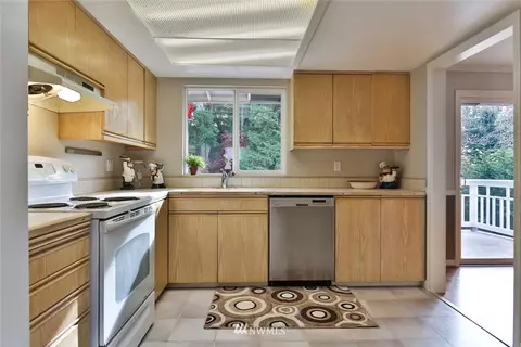 404 170th Pl SW, Bothell, WA 98012 photo 8
