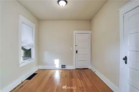 520 E Wright Ave, Tacoma, WA 98404 photo 10