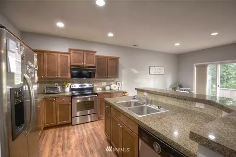 3079 Eagle Loop NE, Lacey, WA 98516 photo 2