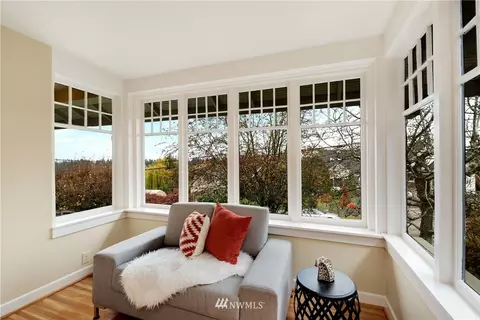 1075 25th Ave E, Seattle, WA 98112 photo 6