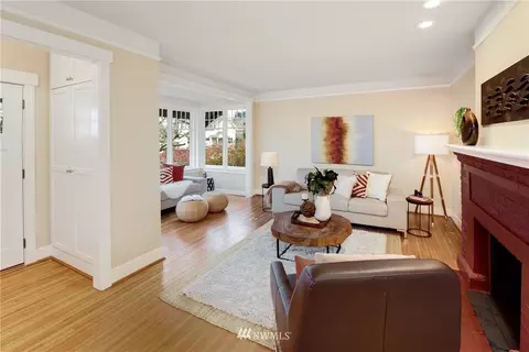 1075 25th Ave E, Seattle, WA 98112 photo 5