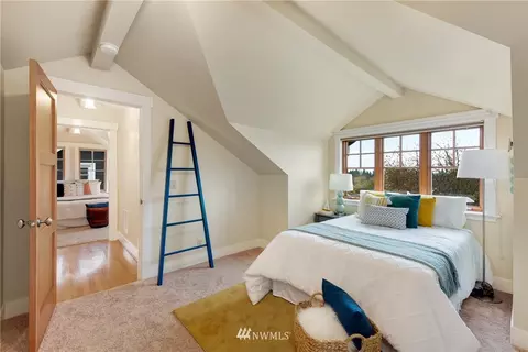 1075 25th Ave E, Seattle, WA 98112 photo 13