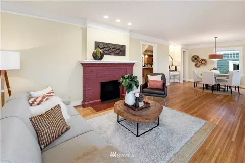 1075 25th Ave E, Seattle, WA 98112 photo 4