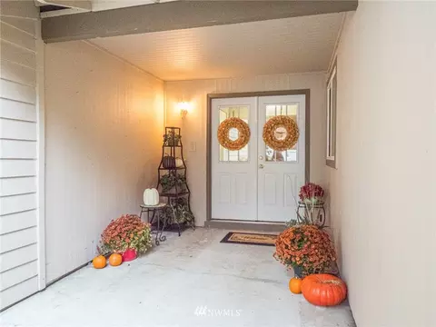 15218 108th Pl NE, Bothell, WA 98011 photo 2