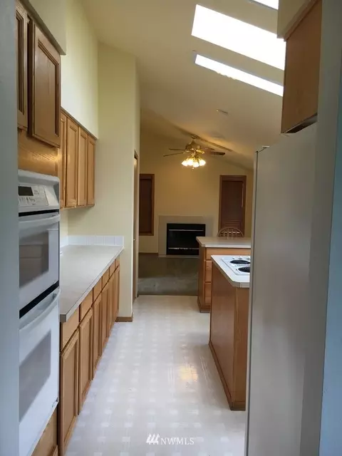 896 King Rd, Winlock, WA 98596 photo 4