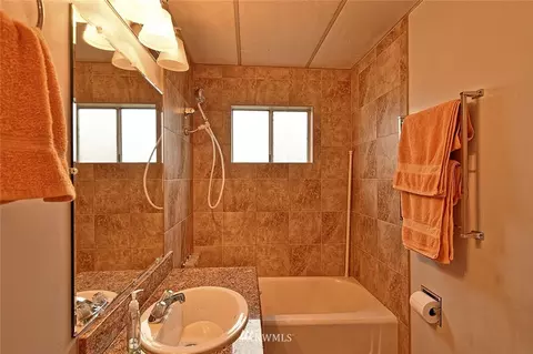 1216 Cascade Dr, Everett, WA 98203 photo 13