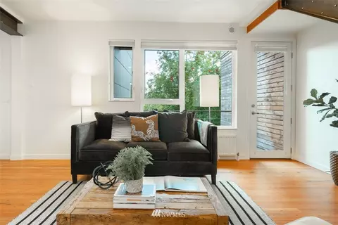 1907 E Pine St, Seattle, WA 98122 photo 6