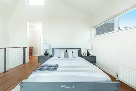 1907 E Pine St, Seattle, WA 98122 photo 13
