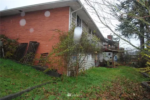 4831 View Dr, Everett, WA 98203 photo 4