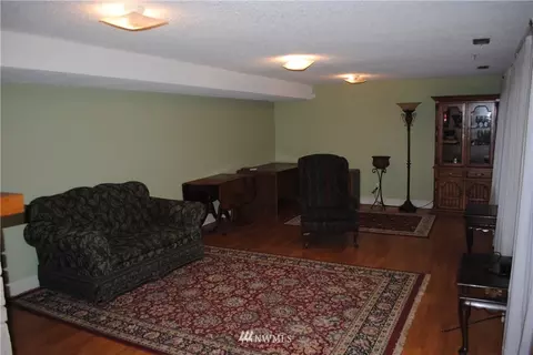 4831 View Dr, Everett, WA 98203 photo 11