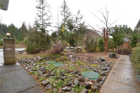 172 Edgewater Dr, Carson, WA 98610 photo 9