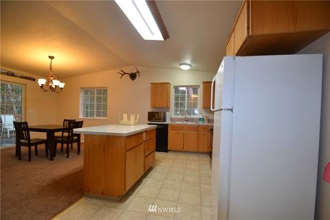 172 Edgewater Dr, Carson, WA 98610 photo 16