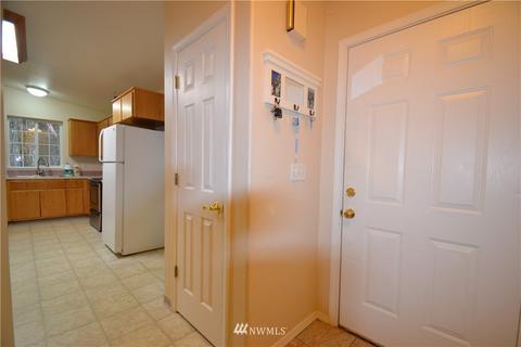 172 Edgewater Dr, Carson, WA 98610 photo 15