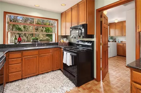 16220 107th Ave NE, Bothell, WA 98011 photo 7