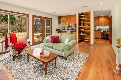16220 107th Ave NE, Bothell, WA 98011 photo 9